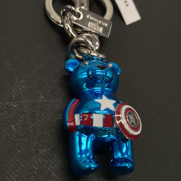 Coach 2755 Coach Marvel Captain America Bear Bag Charm Keychain Fob Metal Silver - Picture 5 of 7